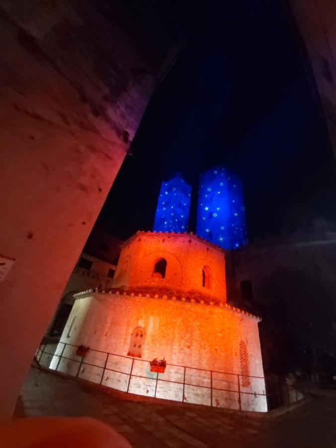 Mae Albenga Suites Экстерьер фото
