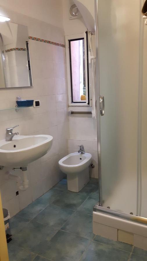 Mae Albenga Suites Экстерьер фото